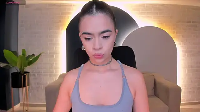 Snapshot of AlanaCraft chatting on October 16, 12:19 pm AlanaCraft online show from October 16, 12:19 pm