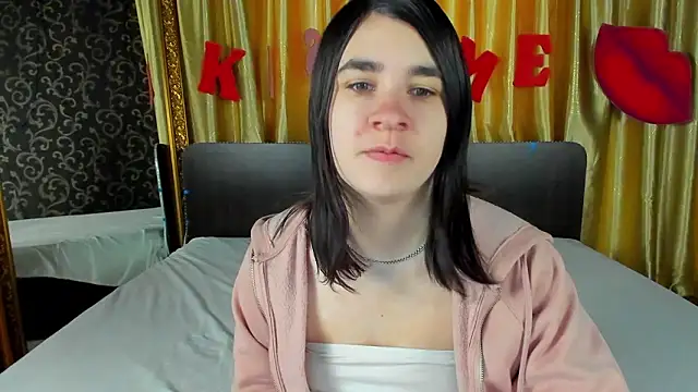  Polly Love  online show from February 22, 8:04 am