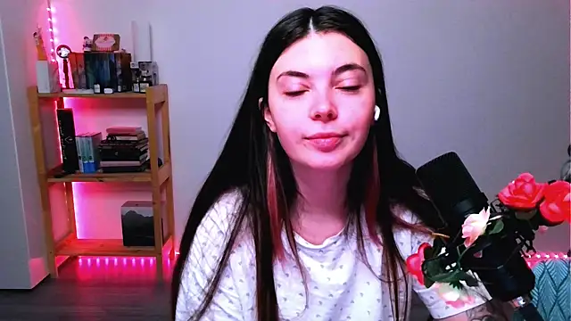 peaachybabe   online show from October 15, 11:07 pm