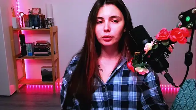 peaachybabe   online show from October 14, 2:30 pm