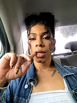 bloom444 online show from November 8, 7:52 pm