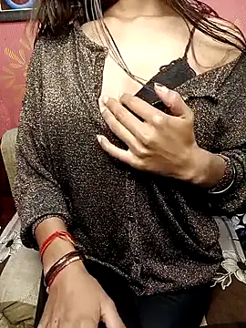 poojaji690 online show from December 14, 6:08 am