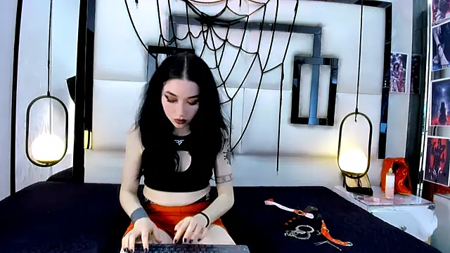 Snapshot of alixxon1 chatting on October 12, 3:25 pm alixxon1 online show from October 12, 3:25 pm
