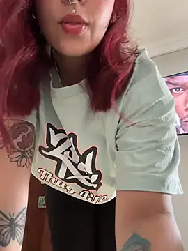 mia bonneett online show from February 18, 8:08 pm