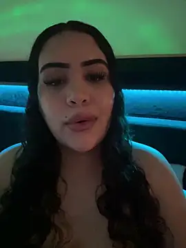 iTrapXXX online show from April 18, 8:31 pm