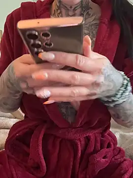 MeganWitch online show from June 4, 6:07 am
