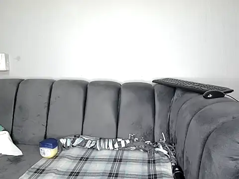 Pearl 00 online show from December 17, 2:38 am