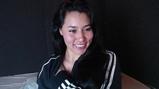  joy yva online show from November 29, 9:30 pm