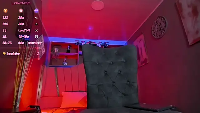 Lucy Williiams online show from September 19, 12:37 pm