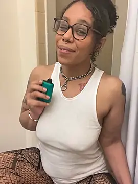 Princess Desirae online show from May 11, 7:21 am