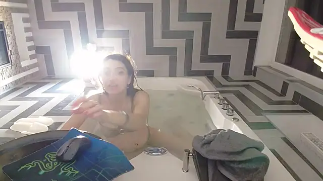 Iren online show from February 11, 5:25 pm