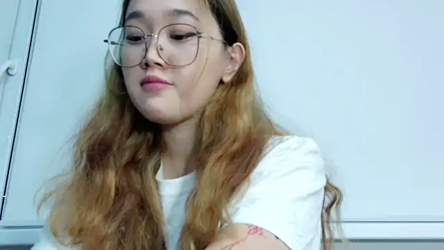 Jennatyan online show from November 18, 2:40 pm