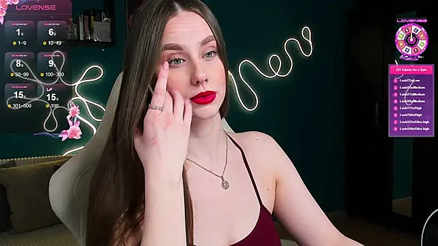 katie taylorr online show from November 14, 10:32 pm