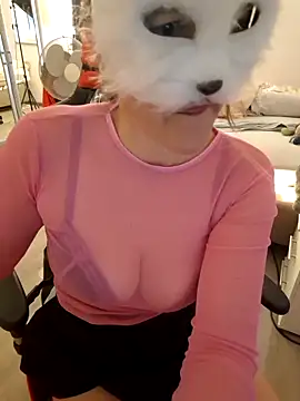 SexyLayla1 online show from April 16, 5:52 am