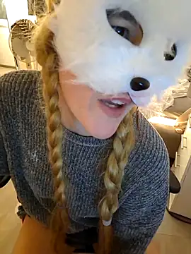 SexyLayla1 online show from March 4, 5:41 pm