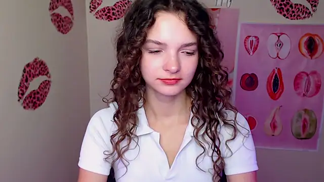  SusieSu  online show from September 17, 6:33 am