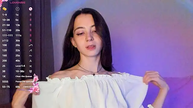 EvaBradley online show from October 3, 6:46 pm