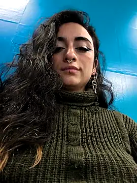 Lila Desiree online show from September 18, 9:35 pm