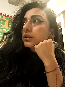 Lila Desiree online show from September 19, 11:15 pm