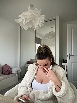 maisiesmithx online show from February 22, 1:56 pm