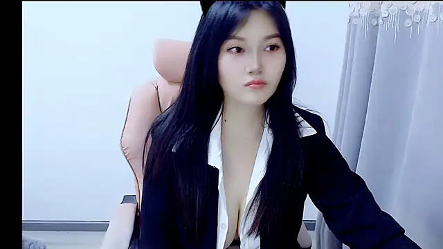 Snapshot of Little-sweet chatting on October 19, 1:13 pm Little-sweet online show from October 19, 1:13 pm