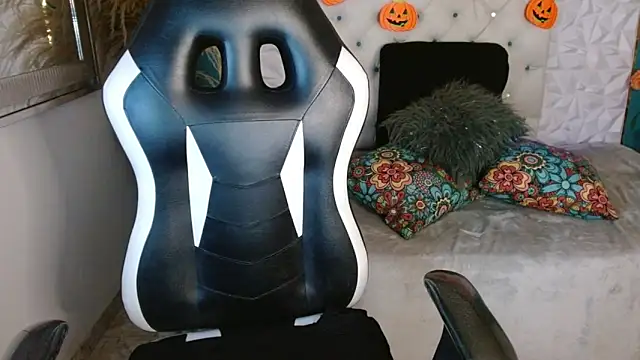 Snapshot of NathaliaSweet_11 chatting on October 18, 2:42 pm NathaliaSweet 11 online show from October 18, 2:42 pm