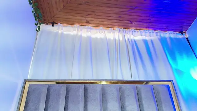 Naia x online show from November 6, 8:48 pm