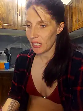 Lenchen  online show from April 3, 6:50 pm