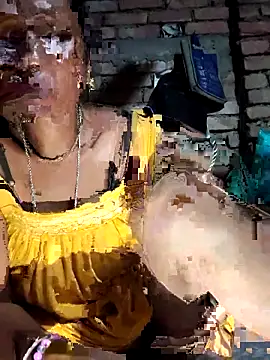 Snapshot of Hotty-dola chatting on October 7, 7:51 pm Hotty-dola online show from October 7, 7:51 pm