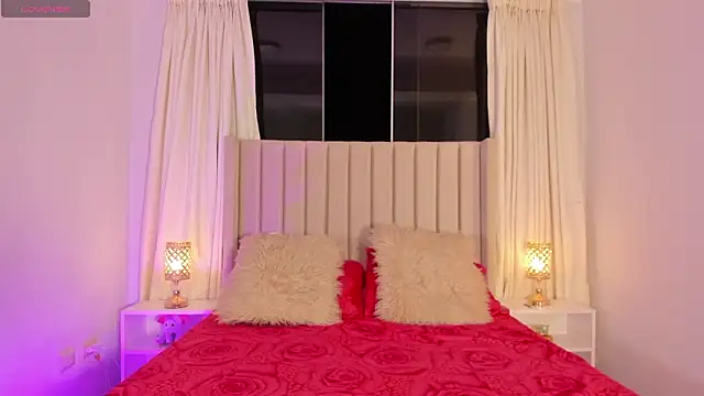 Aliison Smith online show from March 8, 4:16 am