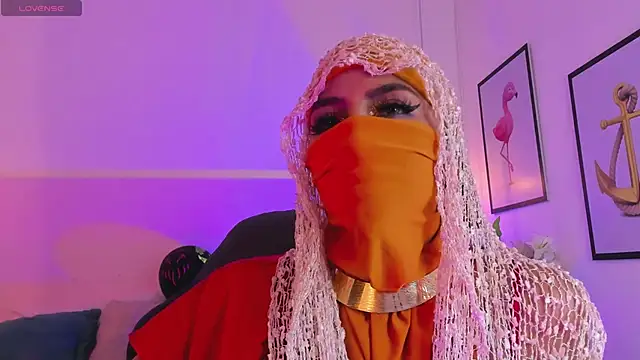 naomiii   online show from October 20, 11:57 am