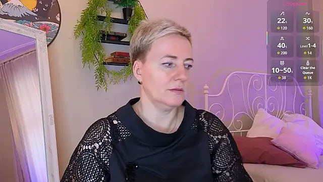 Nika Smit online show from March 13, 8:26 am