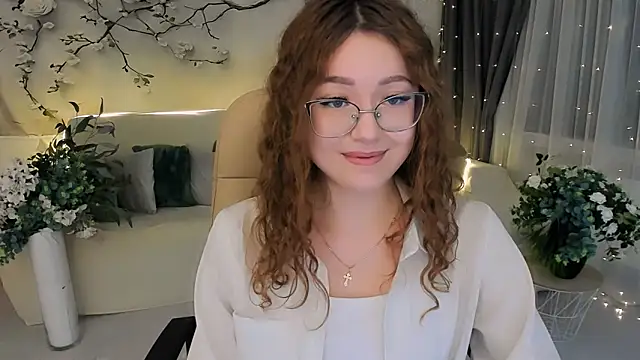 SereneFlame online show from November 28, 4:43 pm