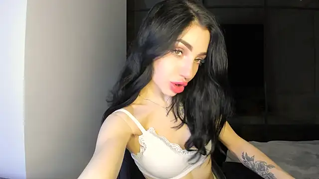 NancyLovee  online show from November 20, 8:43 pm