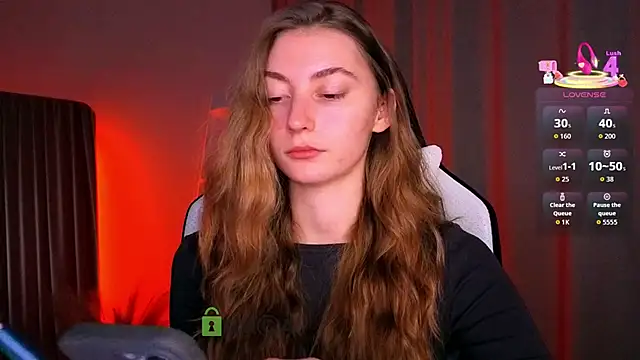 lady curls online show from February 10, 8:45 pm