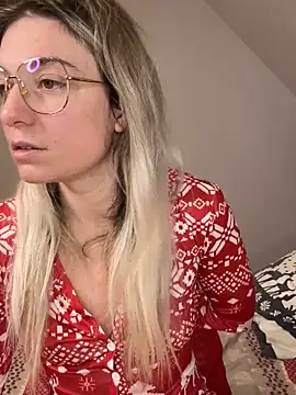 carlaaa online show from December 1, 10:23 pm