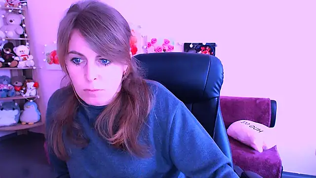 Hot Milady online show from March 26, 9:00 am