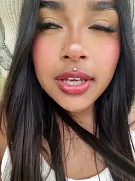 Snapshot of Mariangel_11 chatting on September 12, 2:35 pm Mariangel 11 online show from September 12, 2:35 pm