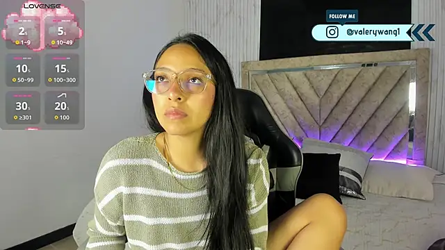 Valery wang online show from December 20, 12:09 pm