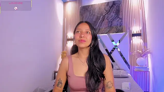 Valery wang online show from April 13, 11:55 am