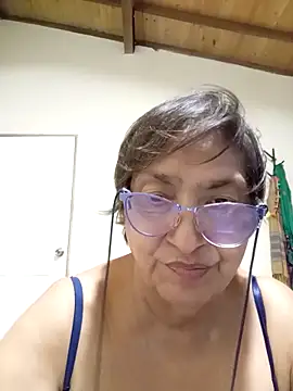 florecita69 online show from October 12, 2:14 am