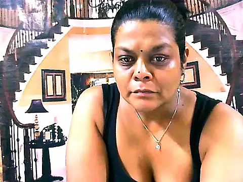 Snapshot of indianCherryPie chatting on September 14, 5:27 am indianCherryPie online show from September 14, 5:27 am