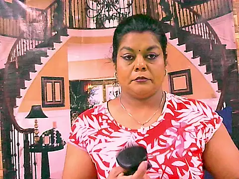 Snapshot of indianCherryPie chatting on September 16, 5:48 am indianCherryPie online show from September 16, 5:48 am