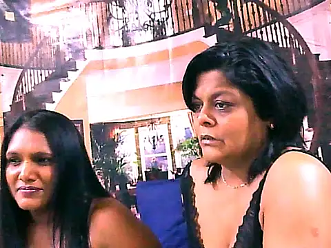 Snapshot of indianCherryPie chatting on September 25, 6:34 am indianCherryPie online show from September 25, 6:34 am
