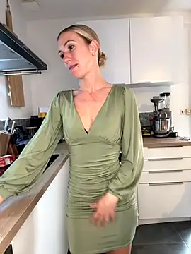 lola tentatiion online show from September 26, 7:28 am