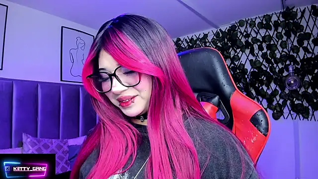 Kitty Gang online show from February 26, 1:59 am