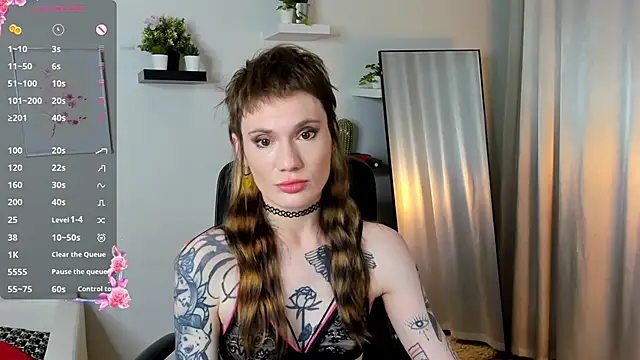 Snapshot of Fog_Foggy_Love chatting on October 9, 8:57 pm Fog Foggy Love online show from October 9, 8:57 pm