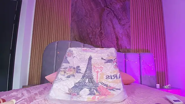 luce williams online show from December 3, 7:49 pm