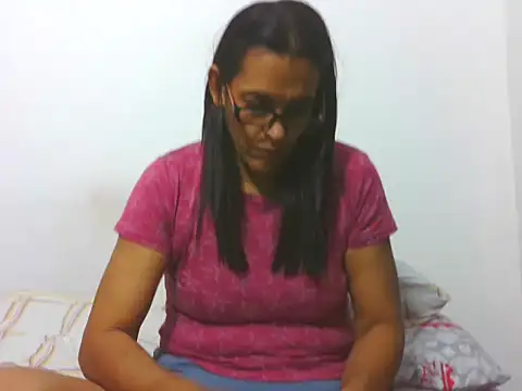 latinbrunettet online show from November 25, 1:02 pm