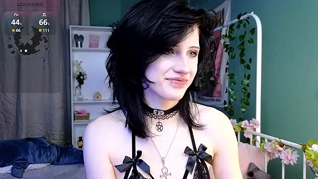 dark vamp  online show from October 10, 3:28 pm